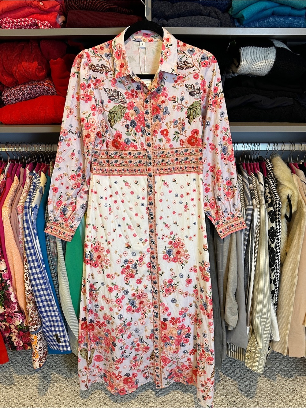 Unbranded pink/white floral long sleeve front button midi dress size S NWT